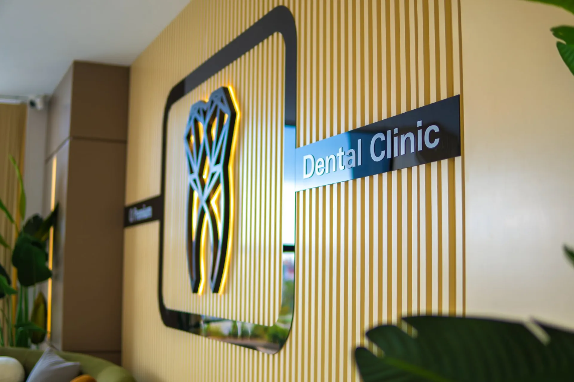 QPDENT Dental Clinic reception in Alanya, Turkey